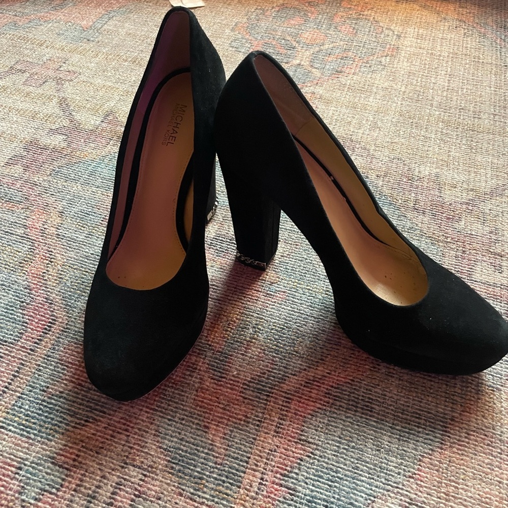 michael kors chain heels